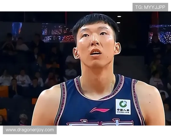 中国男篮逆袭战胜强敌晋级世界杯八强 周琦关键时刻贡献致胜表现