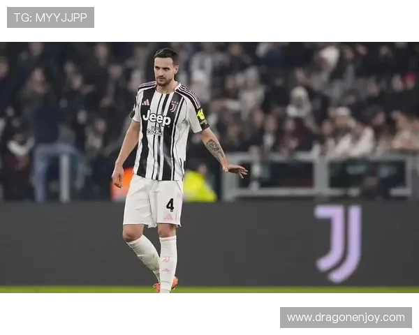 莱切再成焦点：年轻中卫蒂亚戈吸引尤文国米双雄冬窗锁定目光